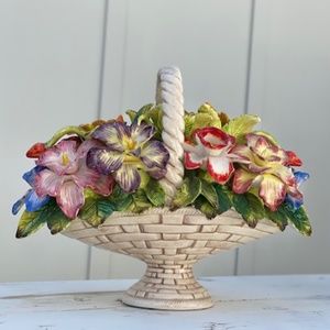 Vintage Sorrento Arnart 33/295 Flower Basket